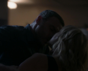 Lola Glaudini In Ray Donovan - Film nackt