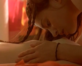 Ariadna Cabrol  Diana Gómez- Eloise 2016 - Film nackt