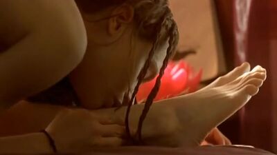Ariadna Cabrol  Diana Gómez- Eloise 2016 - Film nackt