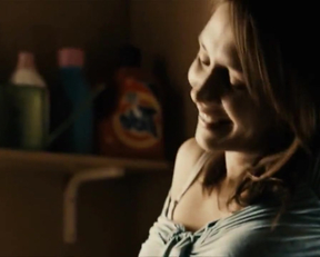 Vera Farmiga In Running Scared - Film nackt