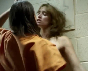 Extended Prison Plot - Film nackt