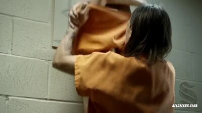 Extended Prison Plot - Film nackt
