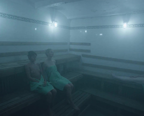 Ella Purnell - Sweetbitter 2x01 - Film nackt