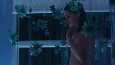 Lilliya Scarlett Reid In 'Chambers' - Film nackt