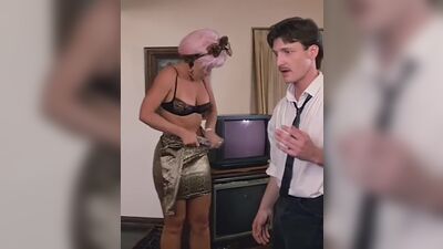 Delia Sheppard's Thong In Sexbomb - Film nackt