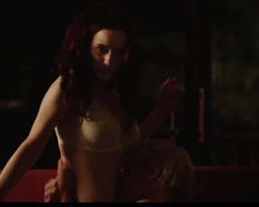 Rachel Brosnahan In Burn Country - Film nackt
