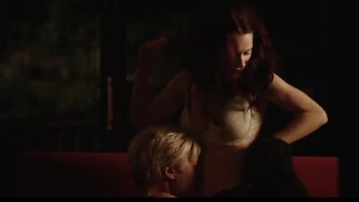 Rachel Brosnahan In Burn Country - Film nackt