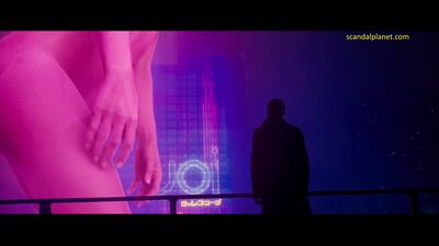 Ana De Armas Plot In Blade Runner 2049 - Film nackt