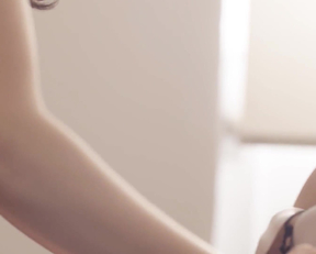 Michelle Batista  Gabriela Cerqueira In O Negócio - Film nackt