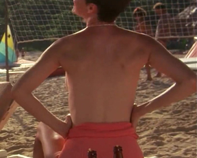 Mary Gross Sideplot - Club Paradise - 1986 - Film nackt