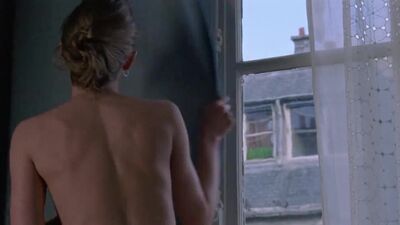 Lily-Rose Depp In A Faithful Man - Film nackt