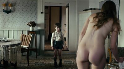 Saskia Rosendahl From Werk Ohne Autor - Film nackt