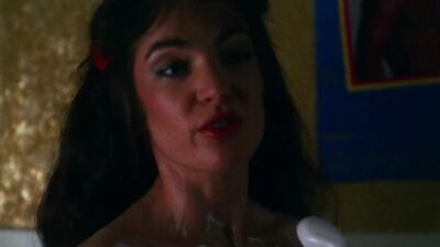 Brinke Stevens  Michelle Bauer Brought The Plot In 'Sorority Babes In The Slimeball Bowl-O-Rama' - Film nackt