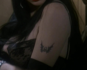 Cassandra Peterson In 'Elvira: Mistress Of The Dark' 1988 - Film nackt