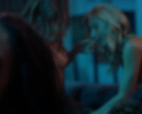 Melissa Barrera, Tru Collins, Victoria De Mare - Vida S02E01