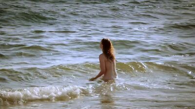 Lola Naymark nude - Au Fil D'Ariane