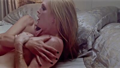 Julianne Moore, Jennifer Gibson nude - Maps To The Stars
