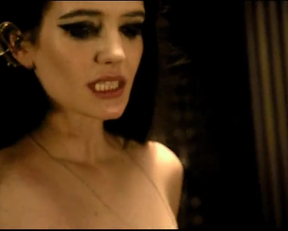 Eva Green - 300: Rise Of An Empire - Film nackt