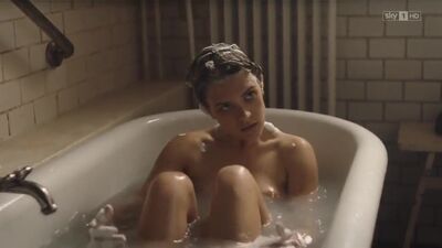 Liv Lisa Fries Brought Great Plot To Babylon Berlin - Film nackt