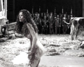 Julia Ormond - The Baby Of Mâcon - Film nackt