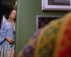 Laura Gemser  Ely Galleani - Emanuelle In Bangkok - Film nackt