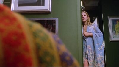 Laura Gemser  Ely Galleani - Emanuelle In Bangkok - Film nackt