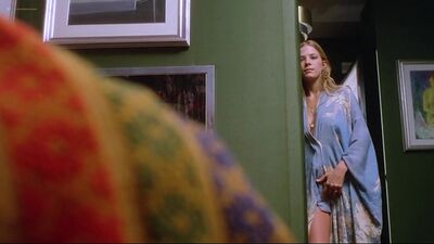 Laura Gemser  Ely Galleani - Emanuelle In Bangkok - Film nackt